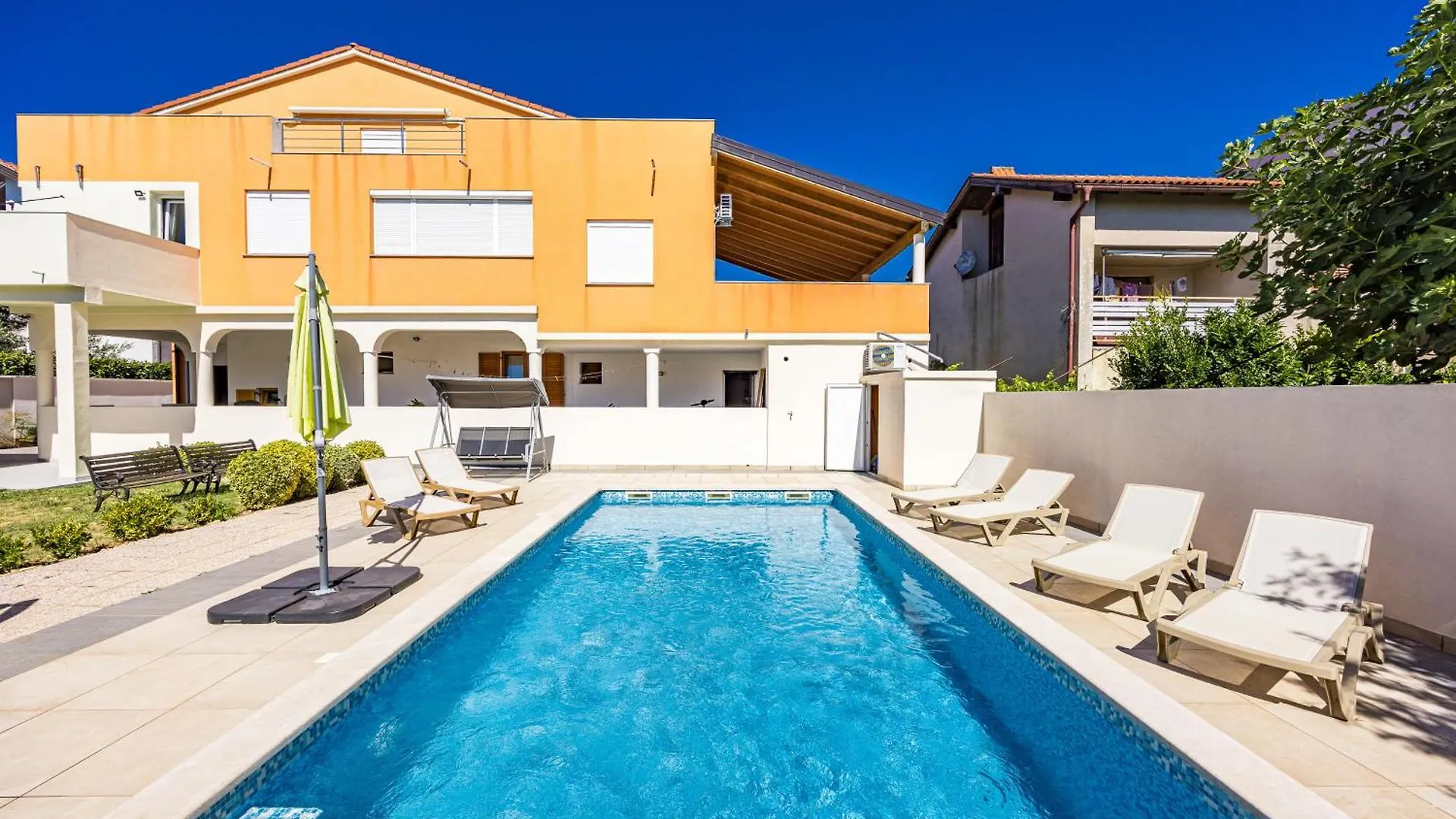 Comfort Apartments With Pool In Medulin (Adults Only)