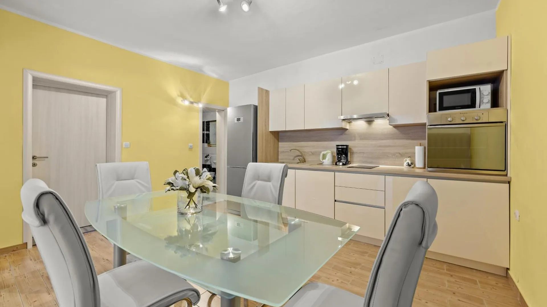 Comfort Apartments With Pool In Medulin (Adults Only)